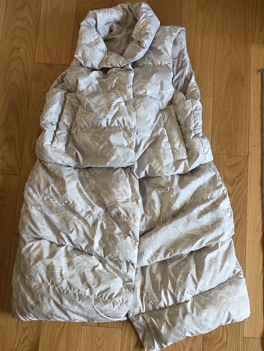 Lululemon Transformable ParkaMaple Metamorphosis Light Neutral Multi - Picture 4 of 6